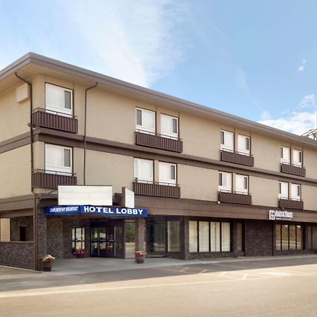 Travelodge By Wyndham Lethbridge Ngoại thất bức ảnh